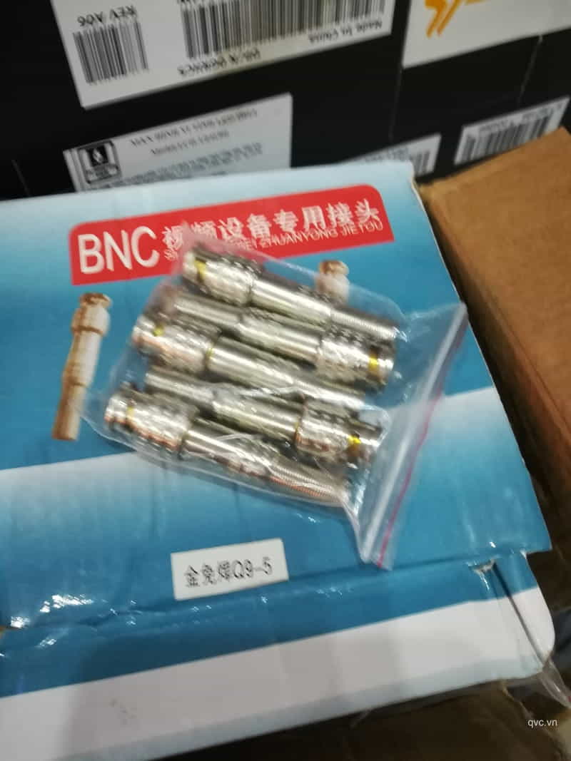 Jac BNC F5.01 ( jack vặn)
