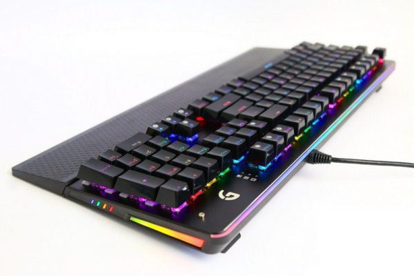 Bàn phím cơ Fuhlen Subverter RGB