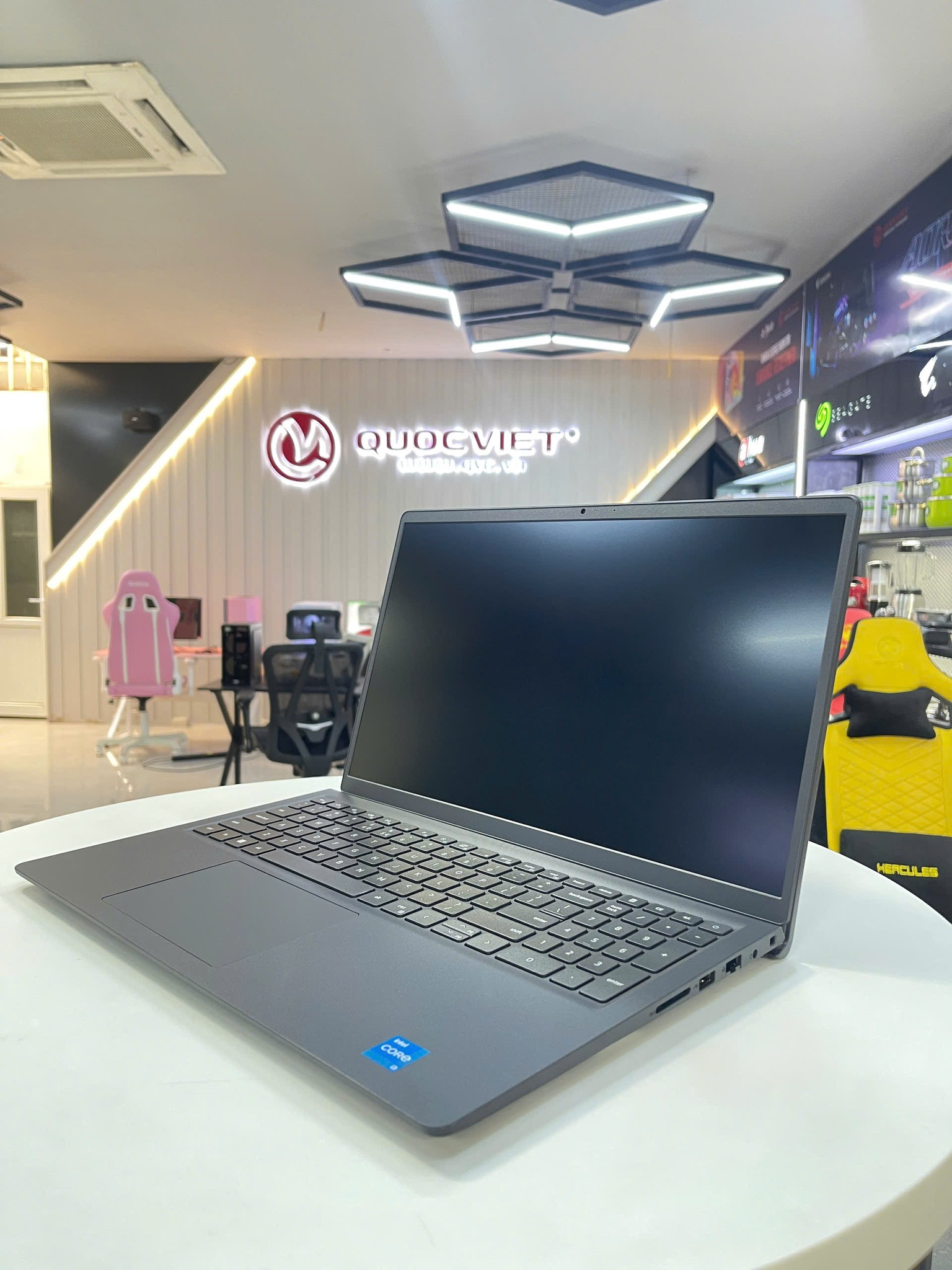 Laptop Dell Vostro 3520 (i3-1215U/8GB/512GB/15.6inch FHD/Black) NK