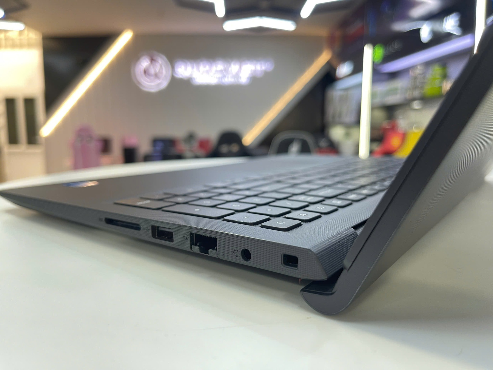 Laptop Dell Vostro 3520 (i3-1215U/8GB/512GB/15.6inch FHD/Black) NK