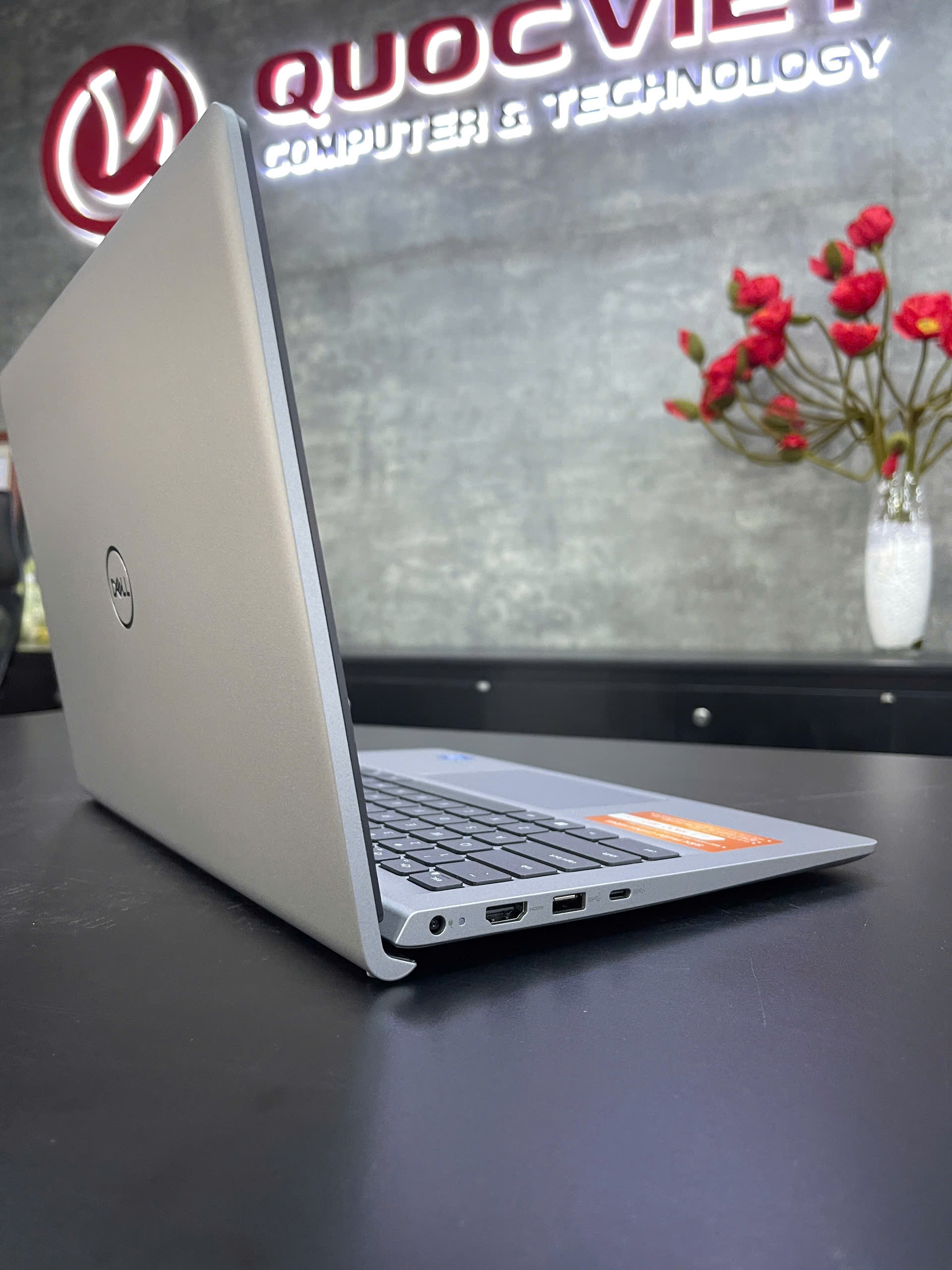 Laptop Dell Vostro 3430 V4I5611W1- Grey (I5-1335U/1x8GB/512GB SSD/14.0 FHD/3C 41WH/UBUNTU 22.04/1Y