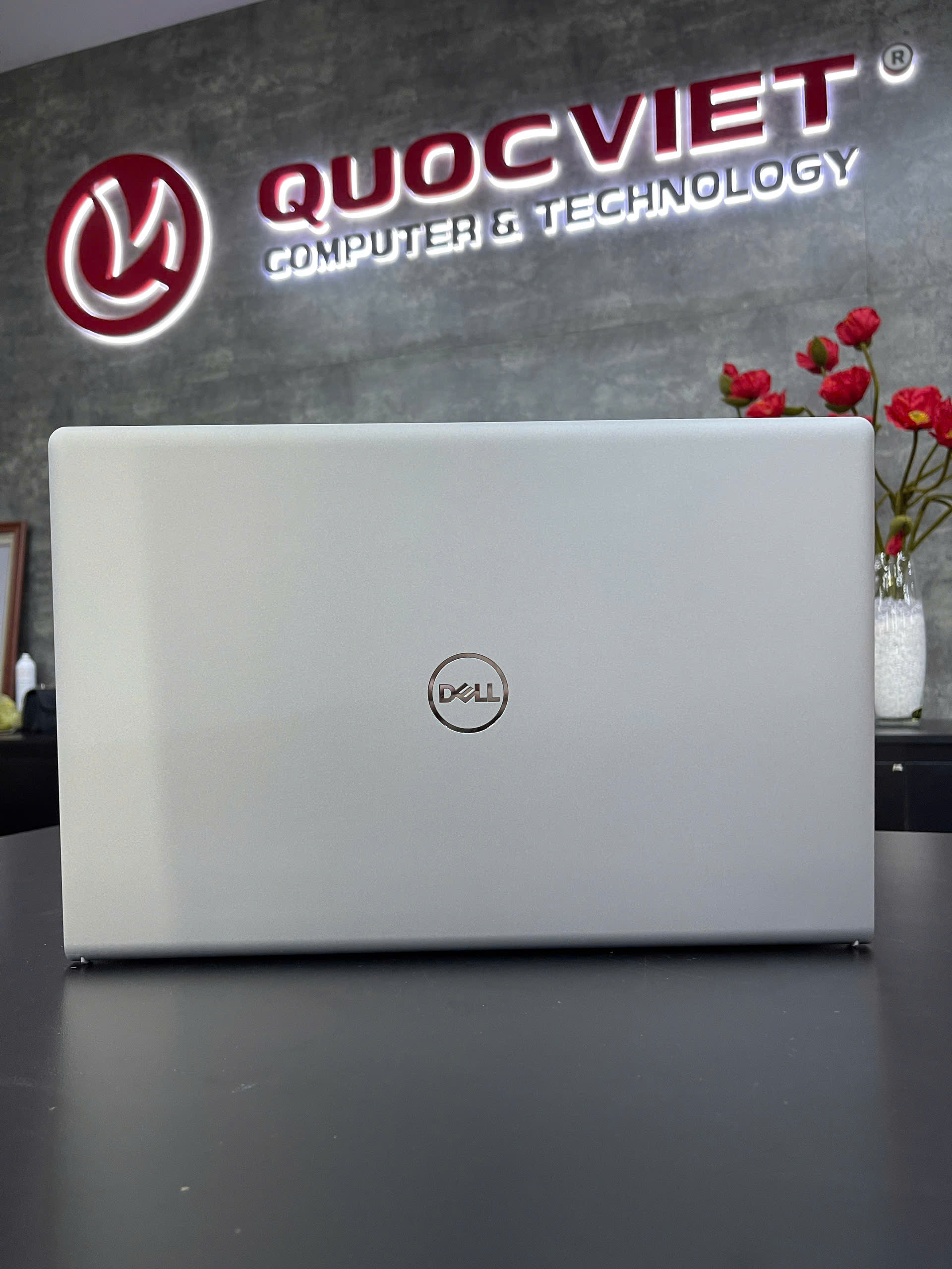 Máy tính xách tay Dell Inspiron 3520 N5I5057W1 (i5 1235U/16GB/512GB SSD/15.6 inch FHD/W11/Off/Silver