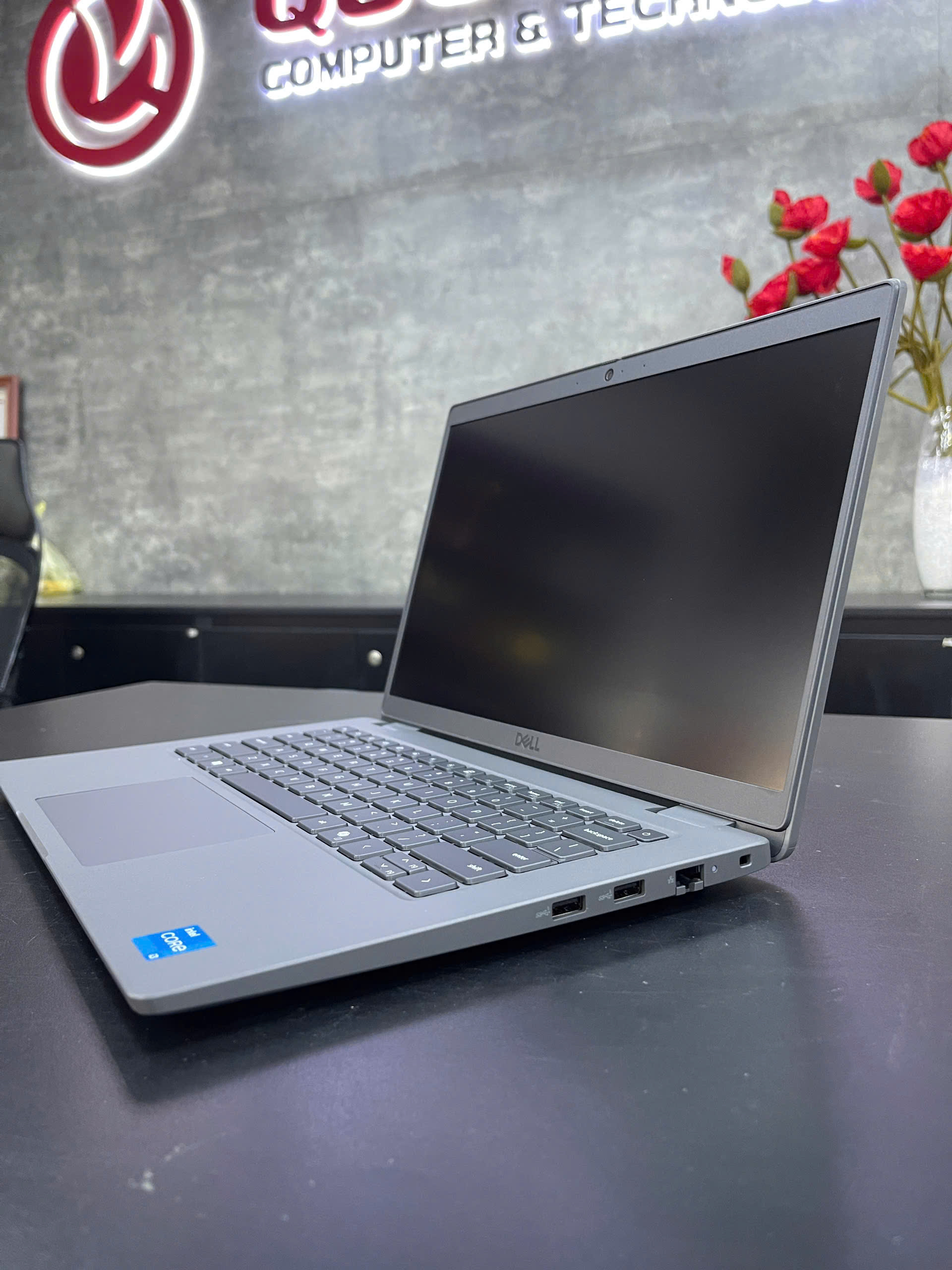 Máy tính xách tay Dell Latitude 3450 (L3450-1335U-16512W) Core i5-1335U/ 16GB/ 512SSD/ 14.0 inch FHD [3 CELLS / Win 11/ PRO SUPPORT/ 1Y]