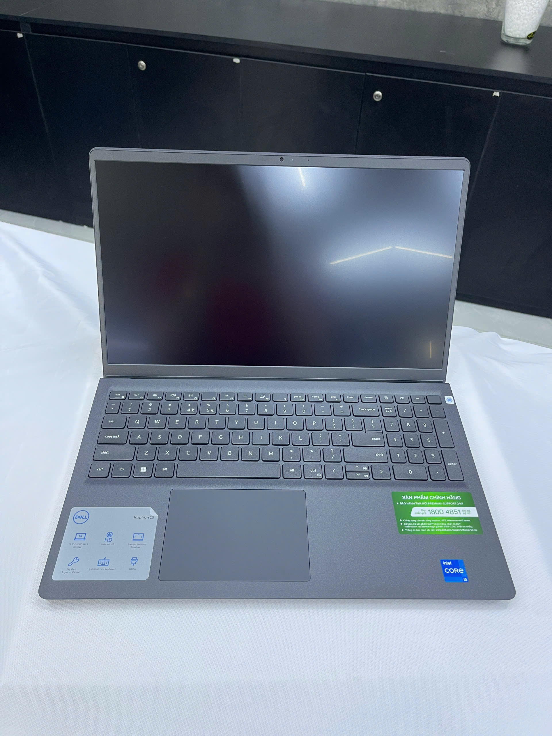 Máy tính xách tay Dell Inspiron 3520 71053702 (i5-1235U/8GB/512GB SSD/15.6 FHD/OF24/W11/Đen)