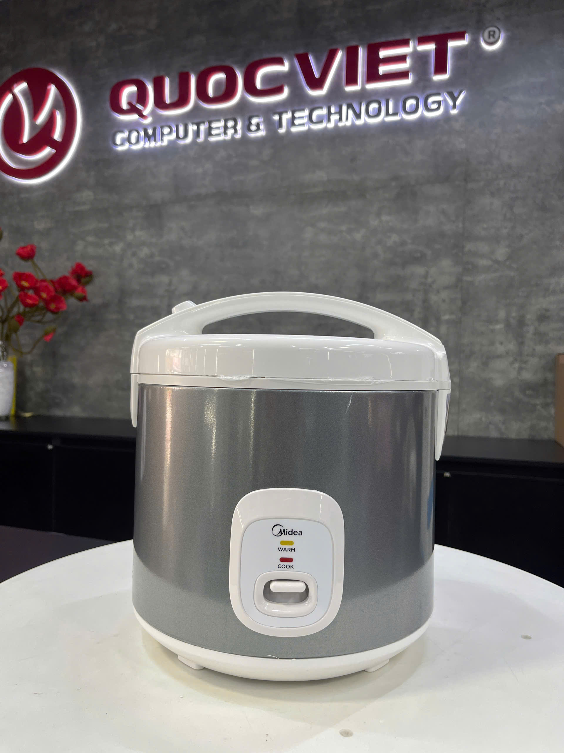 Nồi cơm điện tử 1.8L Midea MRM18010BDG