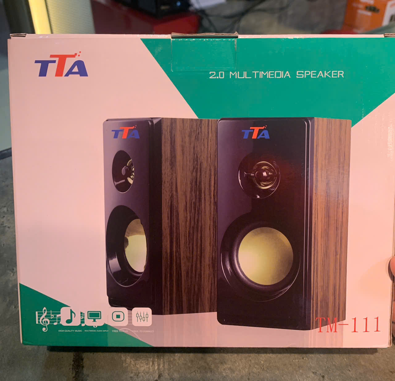 Loa TTA TM111 2.0