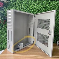 Tủ đựng đầu ghi Camera 450x380x120 có khóa