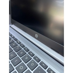 Máy tính xách tay HP 240 G9 AG2J4AT [i3-1215U/8GD4/256GSSD/14.0FHD/WLac/BT5/3C41WHr/W11SL/BẠC]