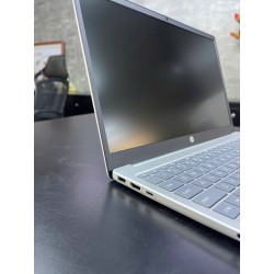 Máy tính xách tay HP 15-fd0235TU_9Q970PA [i5-1334U/16GB RAM/512GB SSD,Intel Graphics/15.6"FHD/Webcam/3 Cell,Wlan ax+BT,W11/Silver/1Y WTY]