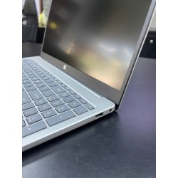 Máy tính xách tay HP 15-fd0235TU_9Q970PA [i5-1334U/16GB RAM/512GB SSD,Intel Graphics/15.6"FHD/Webcam/3 Cell,Wlan ax+BT,W11/Silver/1Y WTY]